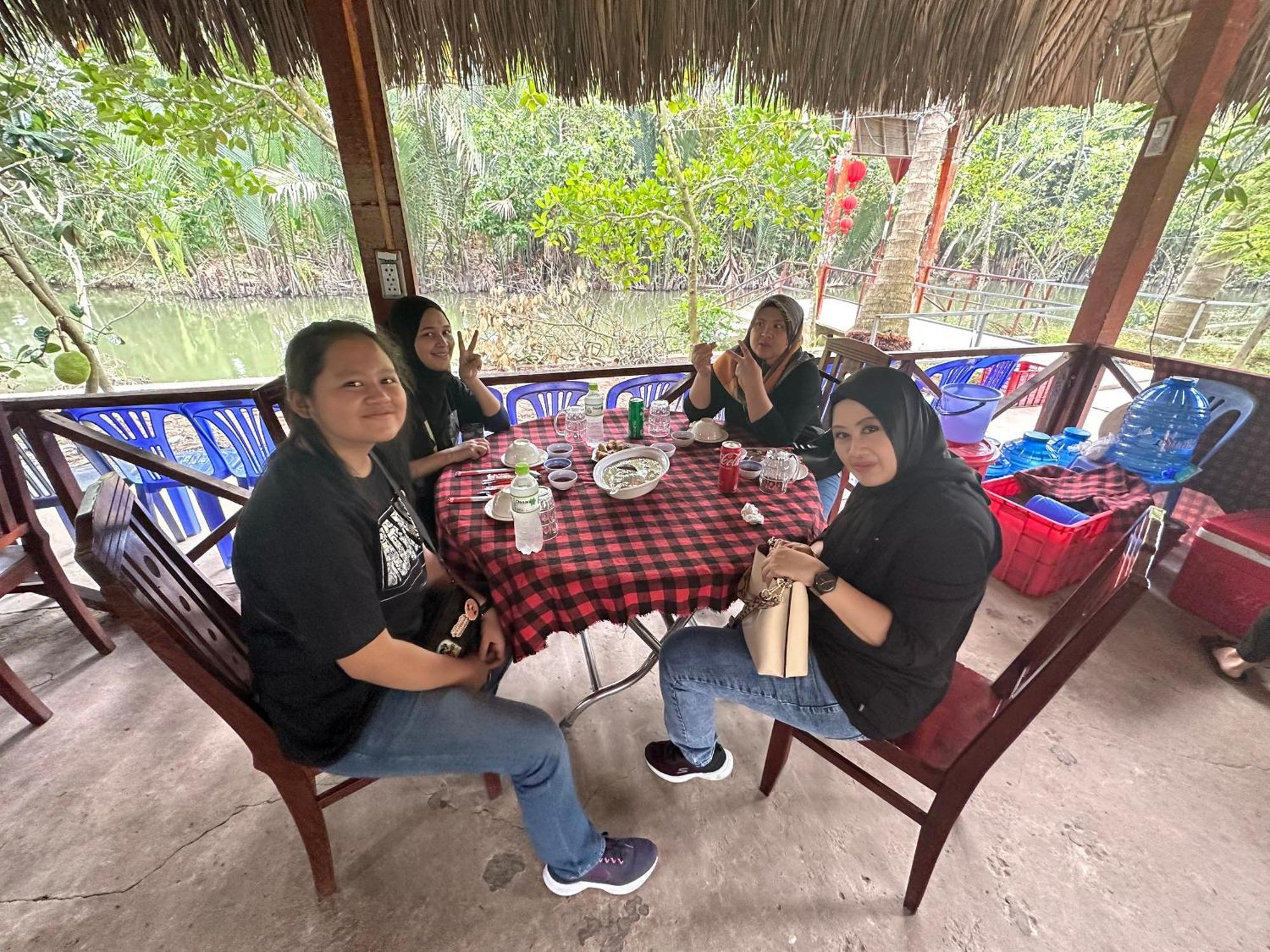 Joy Hostel โฮจิมินห์ซิตี้ ภายนอก รูปภาพ