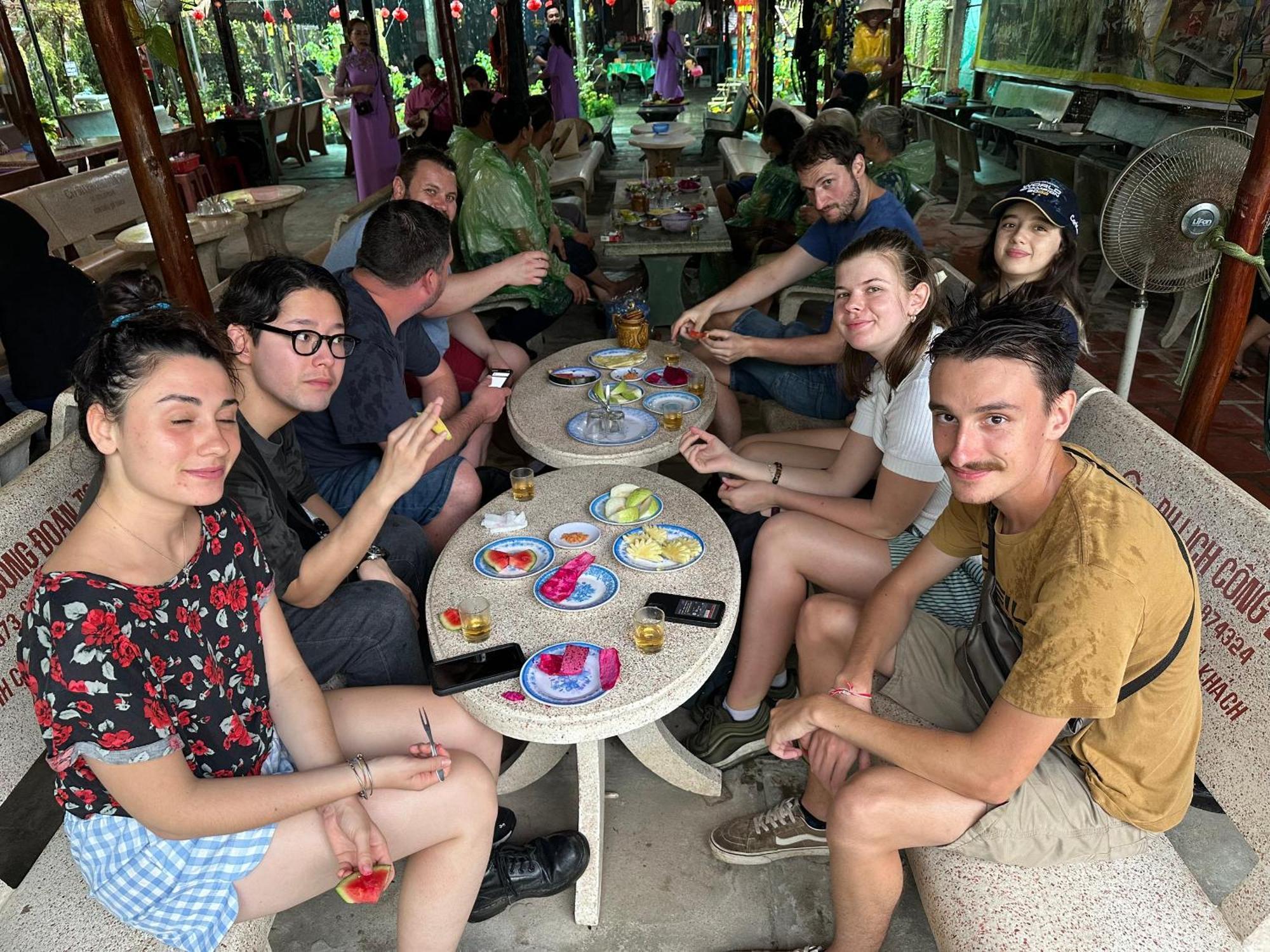 Joy Hostel โฮจิมินห์ซิตี้ ภายนอก รูปภาพ